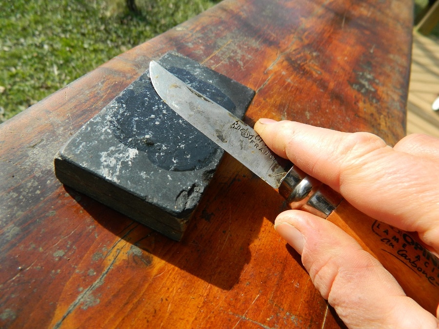 How To Sharpen A Knife With A Stone 