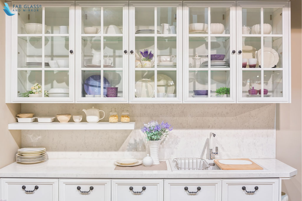 Styling Glass Front Kitchen Cabinets with Small Bowls, Large Bowls and Pitchers Styling Glass Front Kitchen Cabinets with Small Bowls, Large Bowls and Pitchers